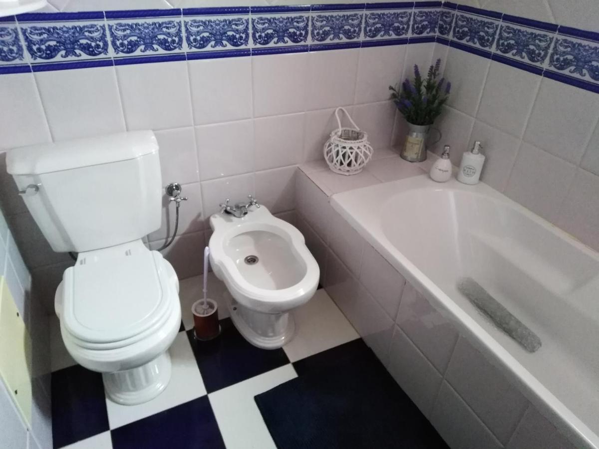 Lagoa Azul Guest House ヴィラ・ノヴァ・デ・ミルフォンテス エクステリア 写真