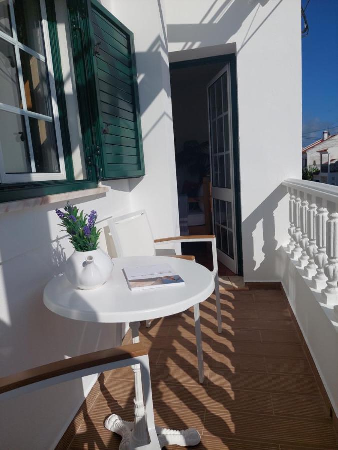 Lagoa Azul Guest House ヴィラ・ノヴァ・デ・ミルフォンテス エクステリア 写真