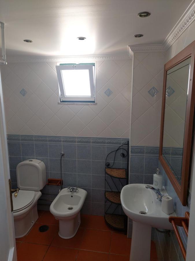 Lagoa Azul Guest House ヴィラ・ノヴァ・デ・ミルフォンテス エクステリア 写真
